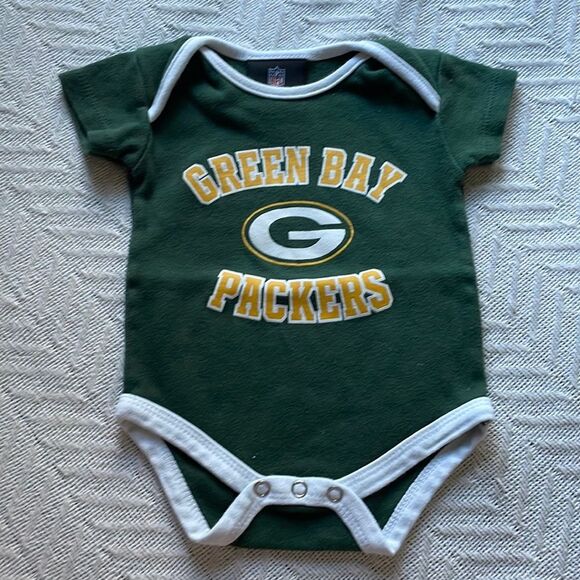 Wisconsin NFL Green Bay Packers Jersey Logo Football Fan Baby 1pc. 0-3M - Picture 1 of 6